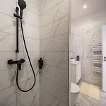 Apartment Balatonic Moon&sun Apartmanhaz *
