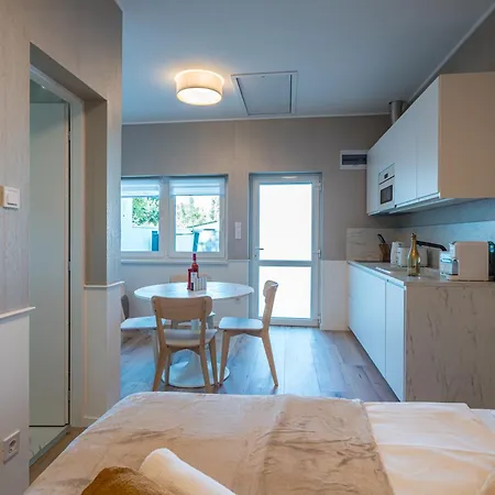 Balatonic Moon&sun Apartmanhaz Lägenhet Siófok