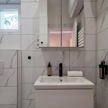 Balatonic Moon&sun Apartmanhaz דירה