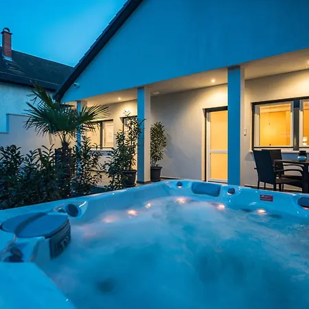 Lägenhet Balatonic Moon&sun Apartmanhaz