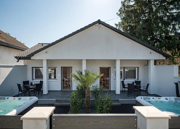 Apartment Balatonic Moon&sun Apartmanhaz *